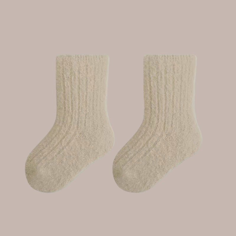 Creamy-white mink velvet socks